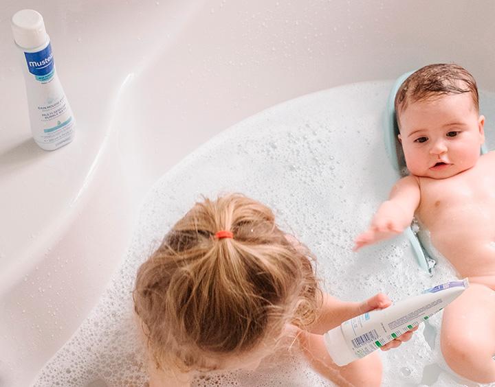 Mustela best sale baby bath